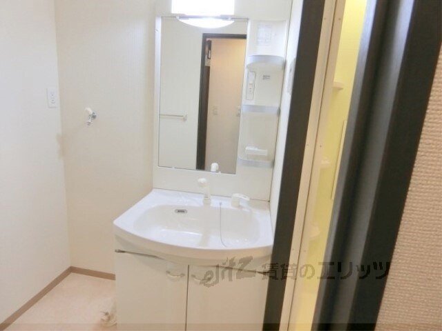 物件内観写真15　(洗面所)