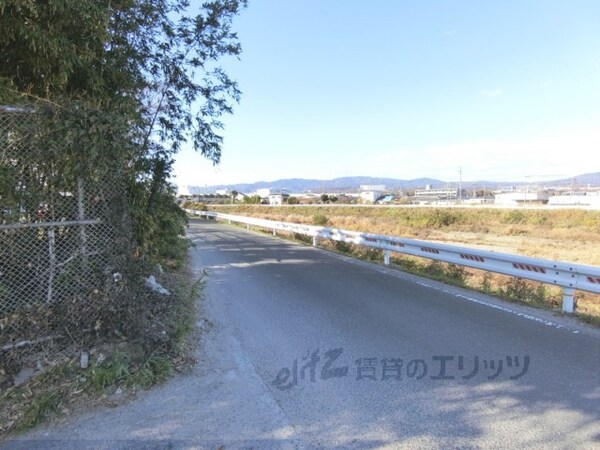 その他(前面道路)