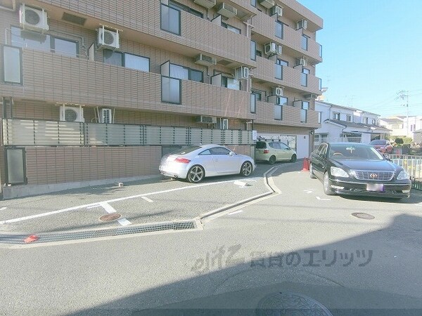 駐車場(駐車場)