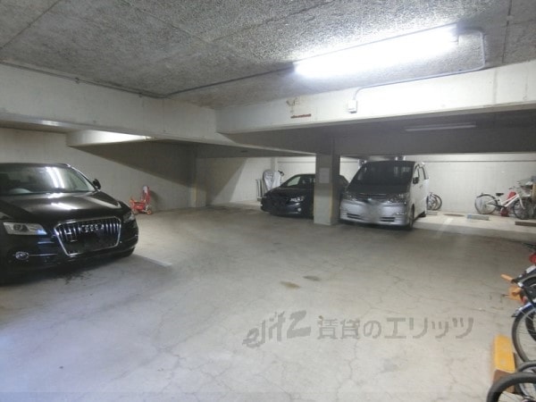 駐車場(駐車場)