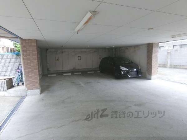 駐車場(駐車場)