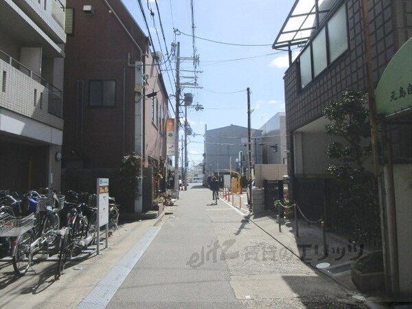 その他(前面道路)