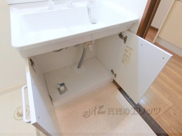 洗面(下部収納)