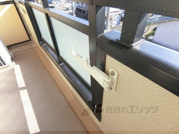 バルコニー(物干し竿掛け)