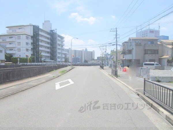 その他(前面道路)