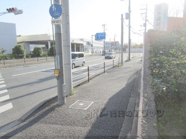 その他(前面道路)