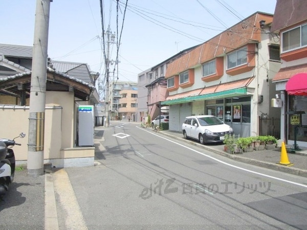 その他(前面道路)