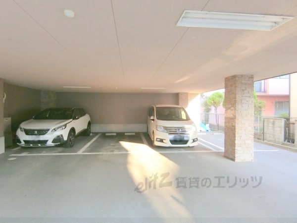 駐車場(駐車場)