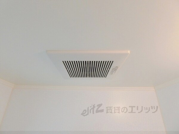 設備(換気扇)