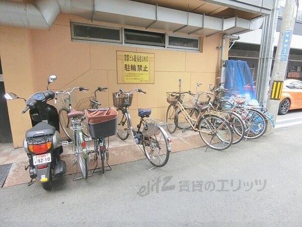 その他(駐輪場)