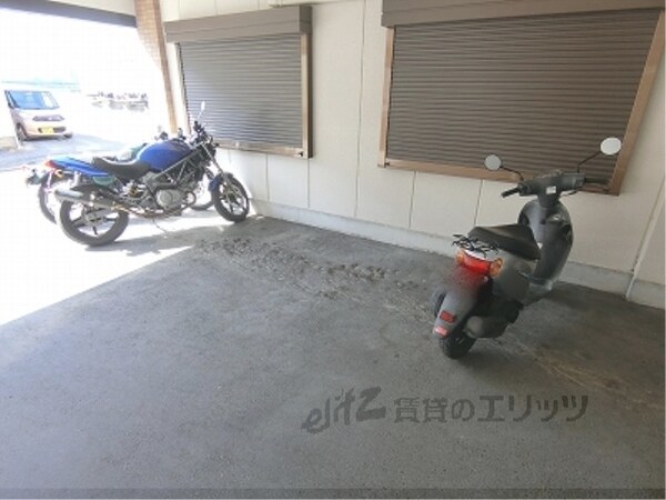 駐車場(駐車場)