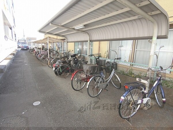 その他(駐輪場)