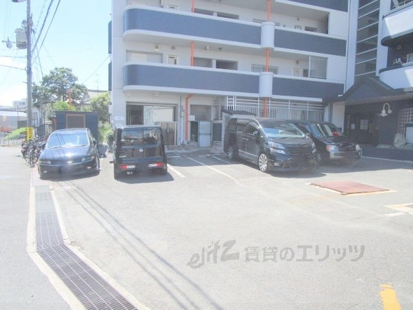 駐車場(駐車場)