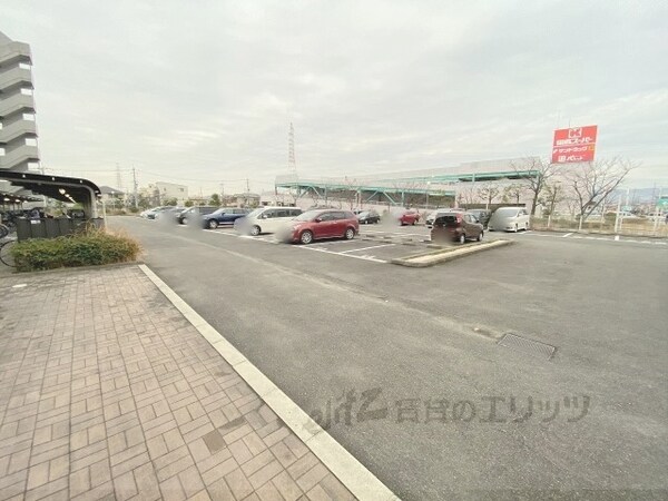 駐車場(駐車場)