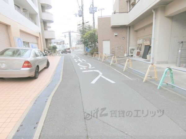 その他(前面道路)
