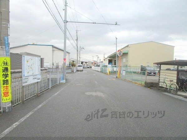 その他(前面道路)