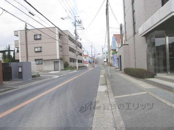 その他(前面道路)