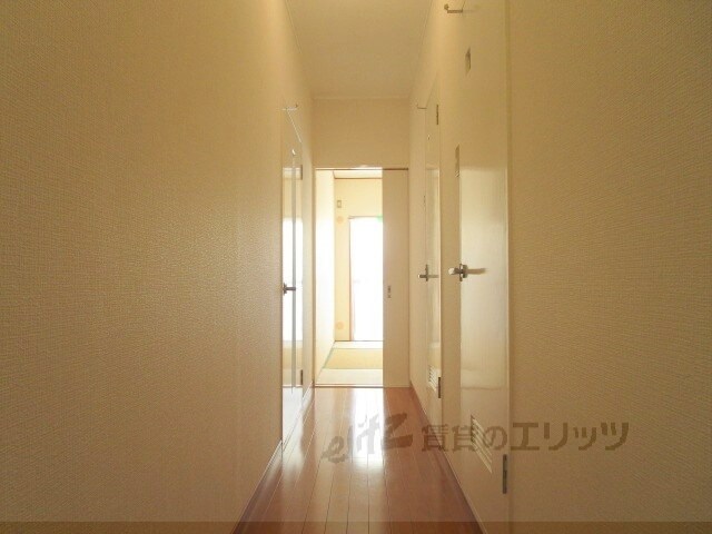 物件内観写真19　(廊下)