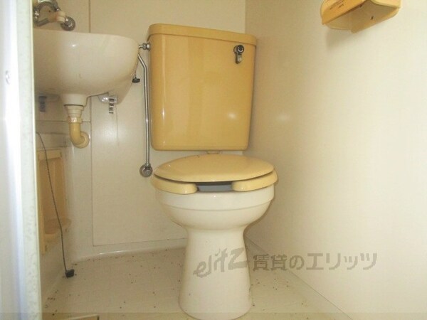 トイレ(トイレ)