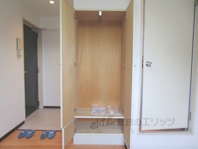 物件内観写真10　(収納)