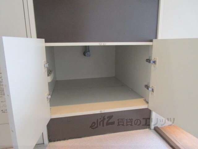 物件内観写真17　(キッチン下部)