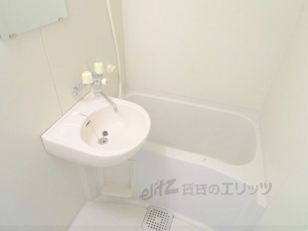 バス／シャワールーム等(風呂)