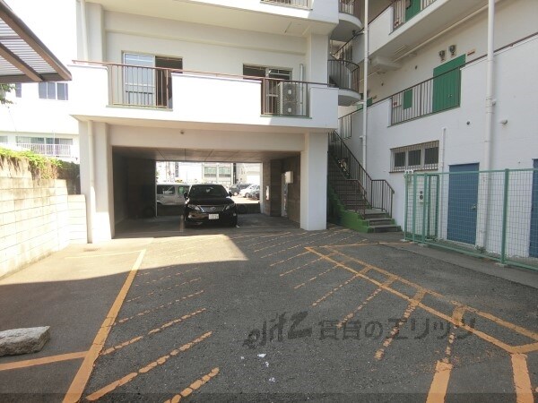 駐車場(駐車場)
