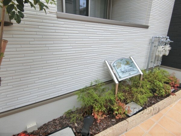 物件内観写真15　(エントランス)