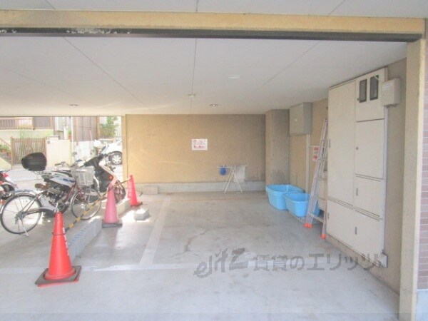 駐車場(駐車場)