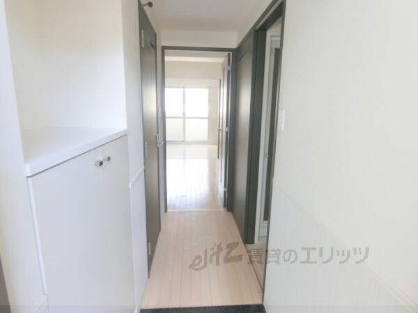 物件内観写真18　(廊下)