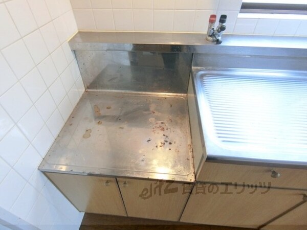 キッチン(コンロ置き場)