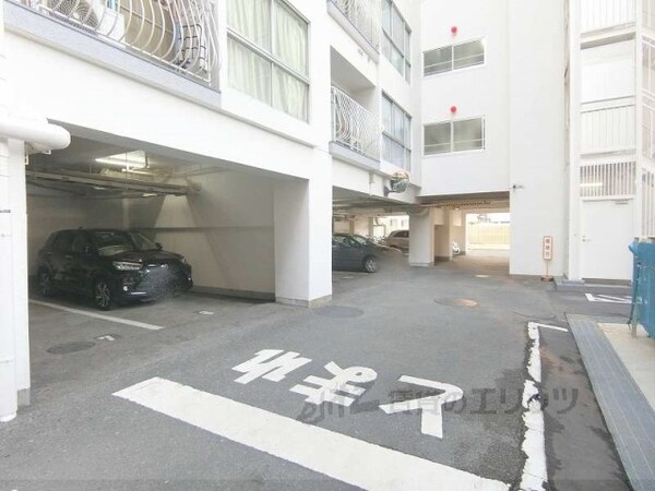 駐車場(駐車場)