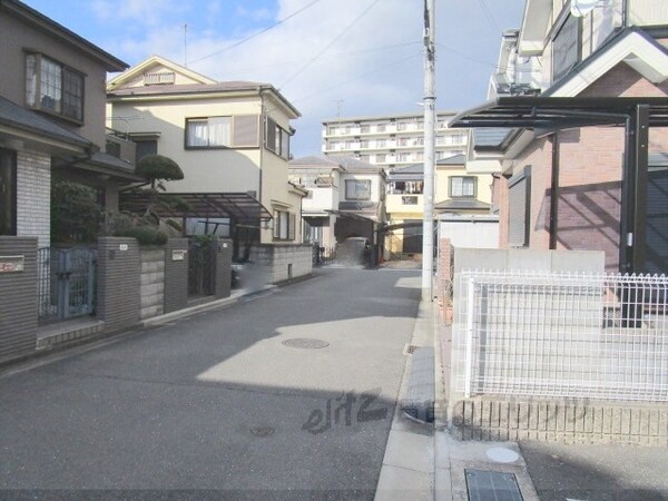 その他(前面道路)