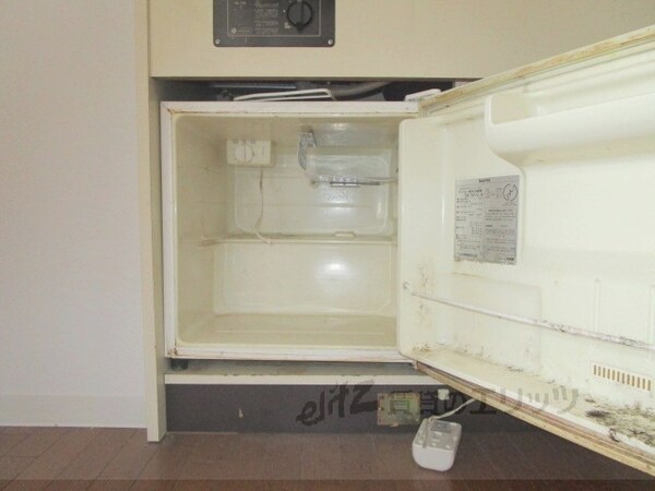 設備(冷蔵庫置場)