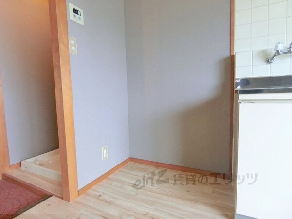 設備(冷蔵庫置場)