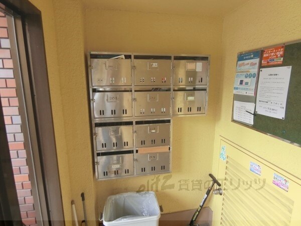 ロビー(集合ポスト)