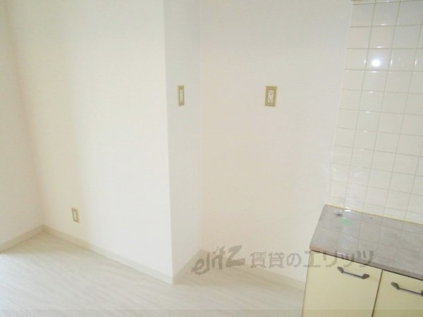 設備(冷蔵庫置場)