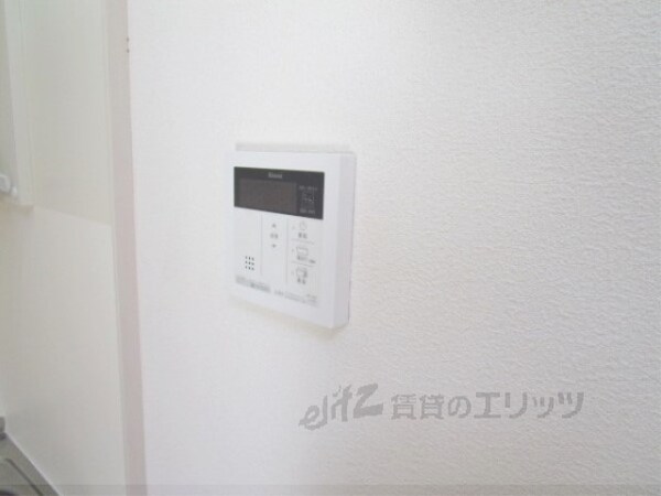 設備(給湯器リモコン)