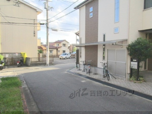 その他(前面道路)