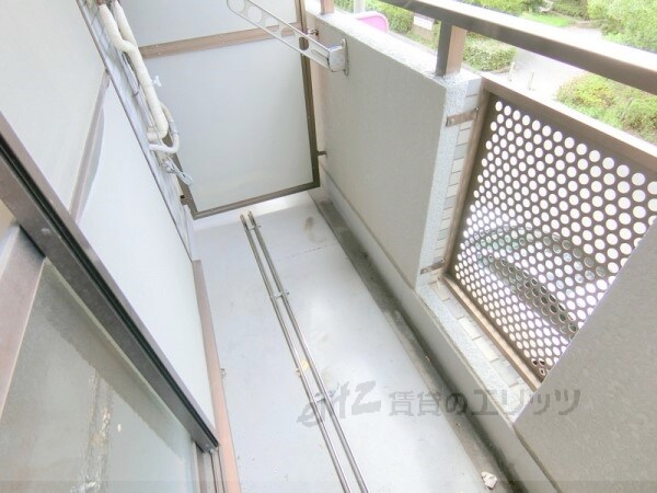 物件内観写真16　(ベランダ)