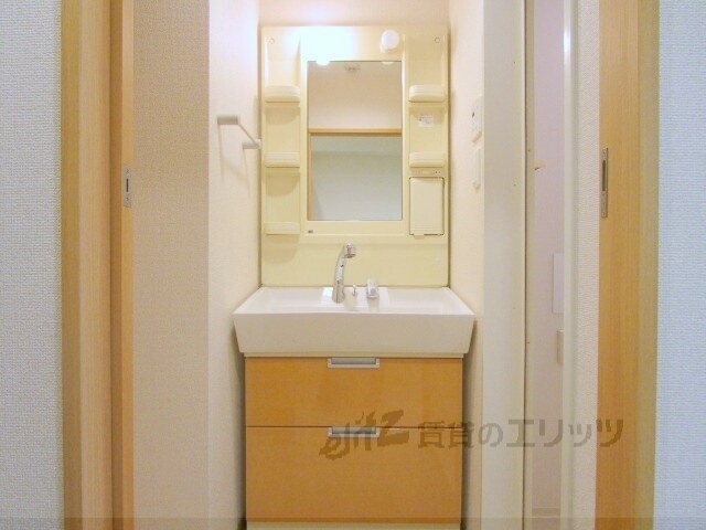 物件内観写真12　(洗面所)