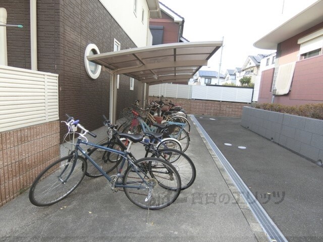 物件内観写真7　(駐輪場)