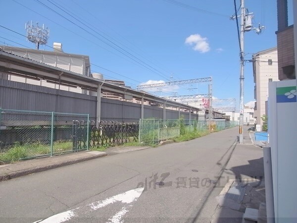その他(前面道路)