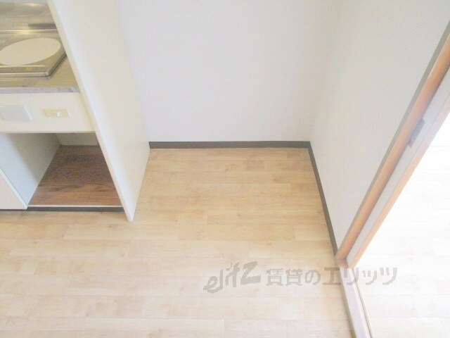 物件内観写真16　(冷蔵庫置場)