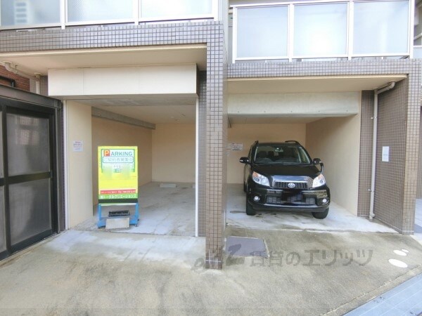 駐車場(駐車場)