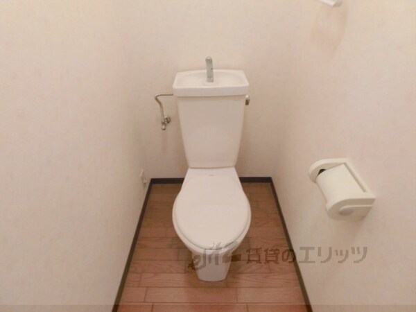 トイレ(トイレ)