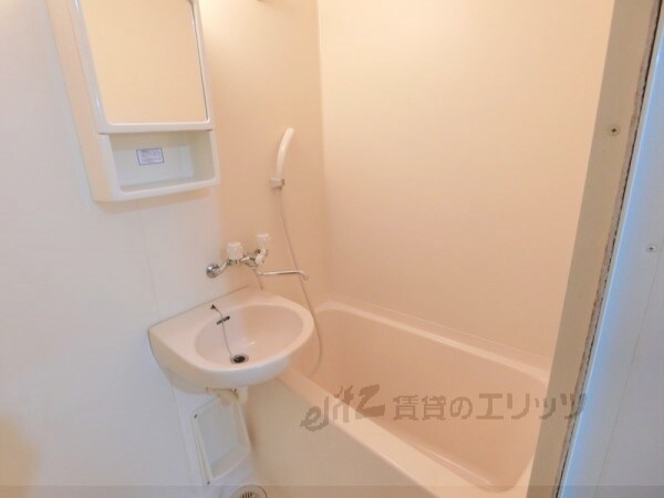 バス／シャワールーム等(風呂)