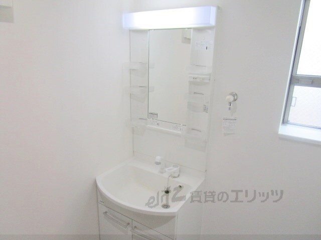 物件内観写真9　(洗面所)