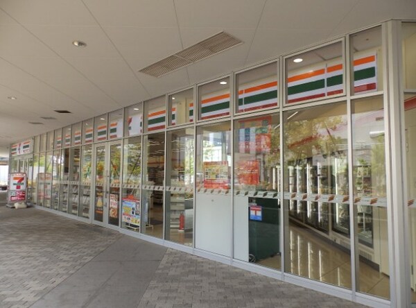 その他(セブン-イレブンベイシティ晴海店[950m])