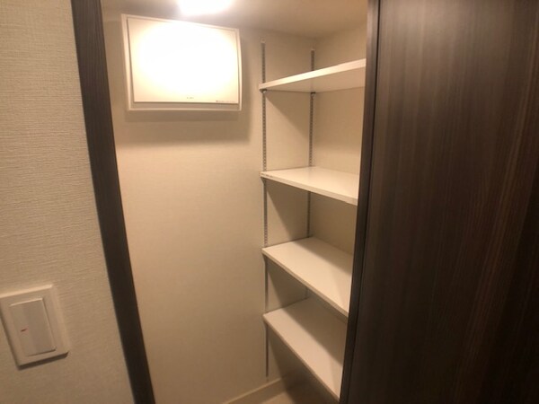 収納